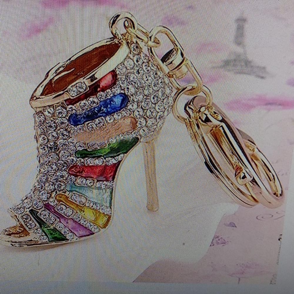Pendant keychain